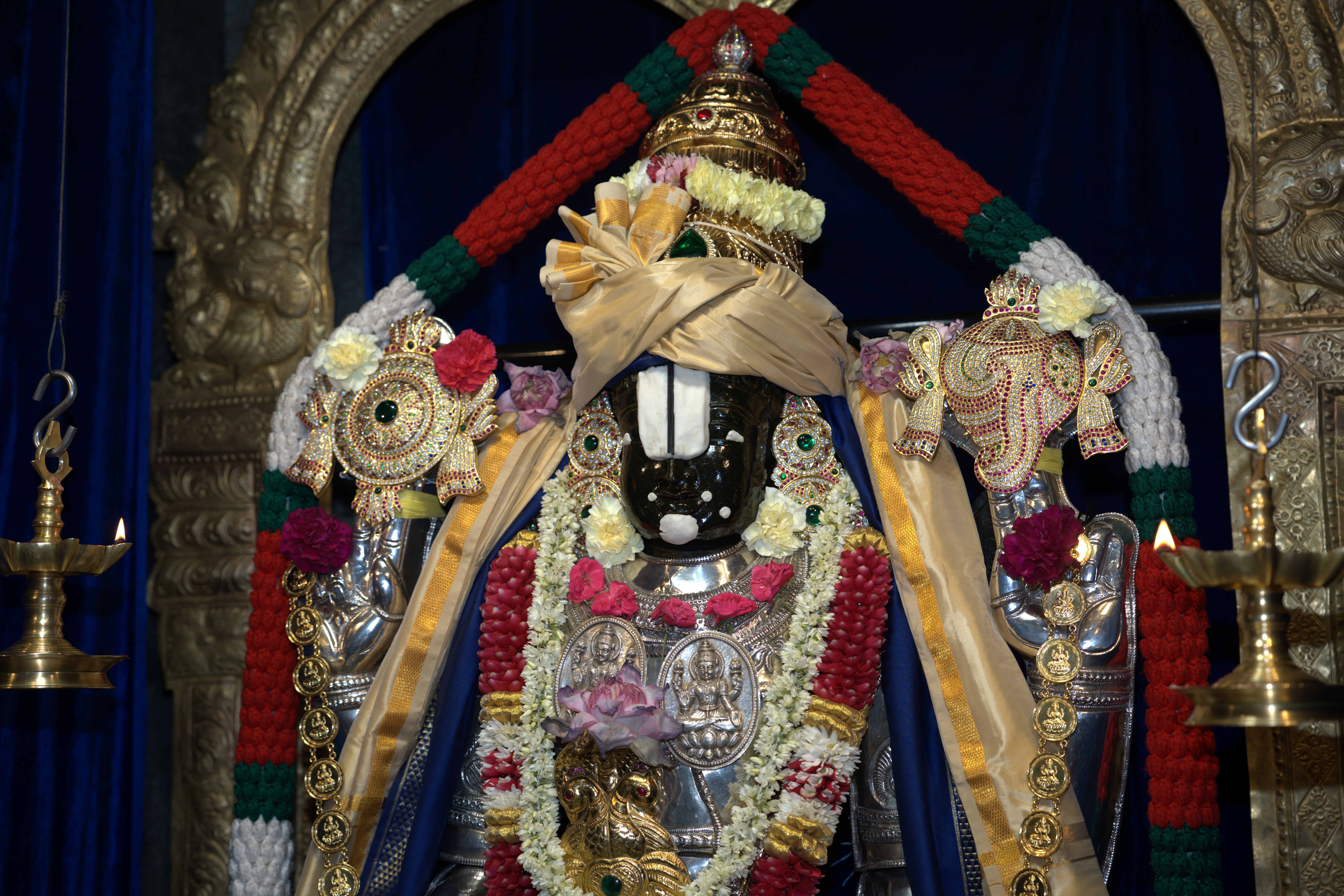 Temple moment 2
